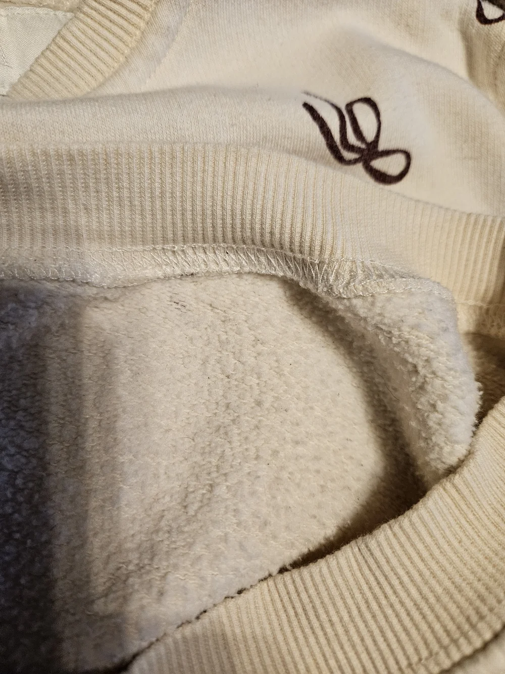 Zara Cream Sweatshirt with Brown Bow Motif